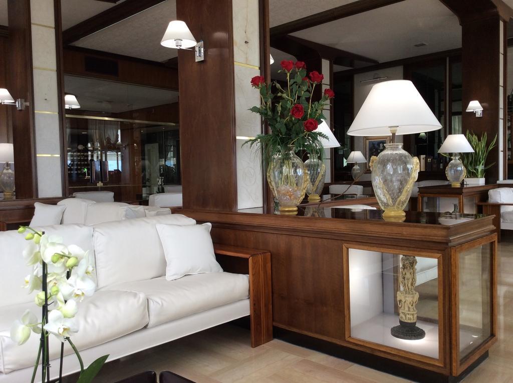 Hotel Universo Lido di Jesolo Dış mekan fotoğraf