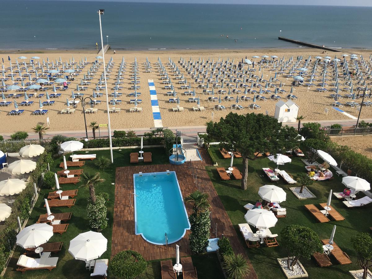 Hotel Universo Lido di Jesolo Dış mekan fotoğraf